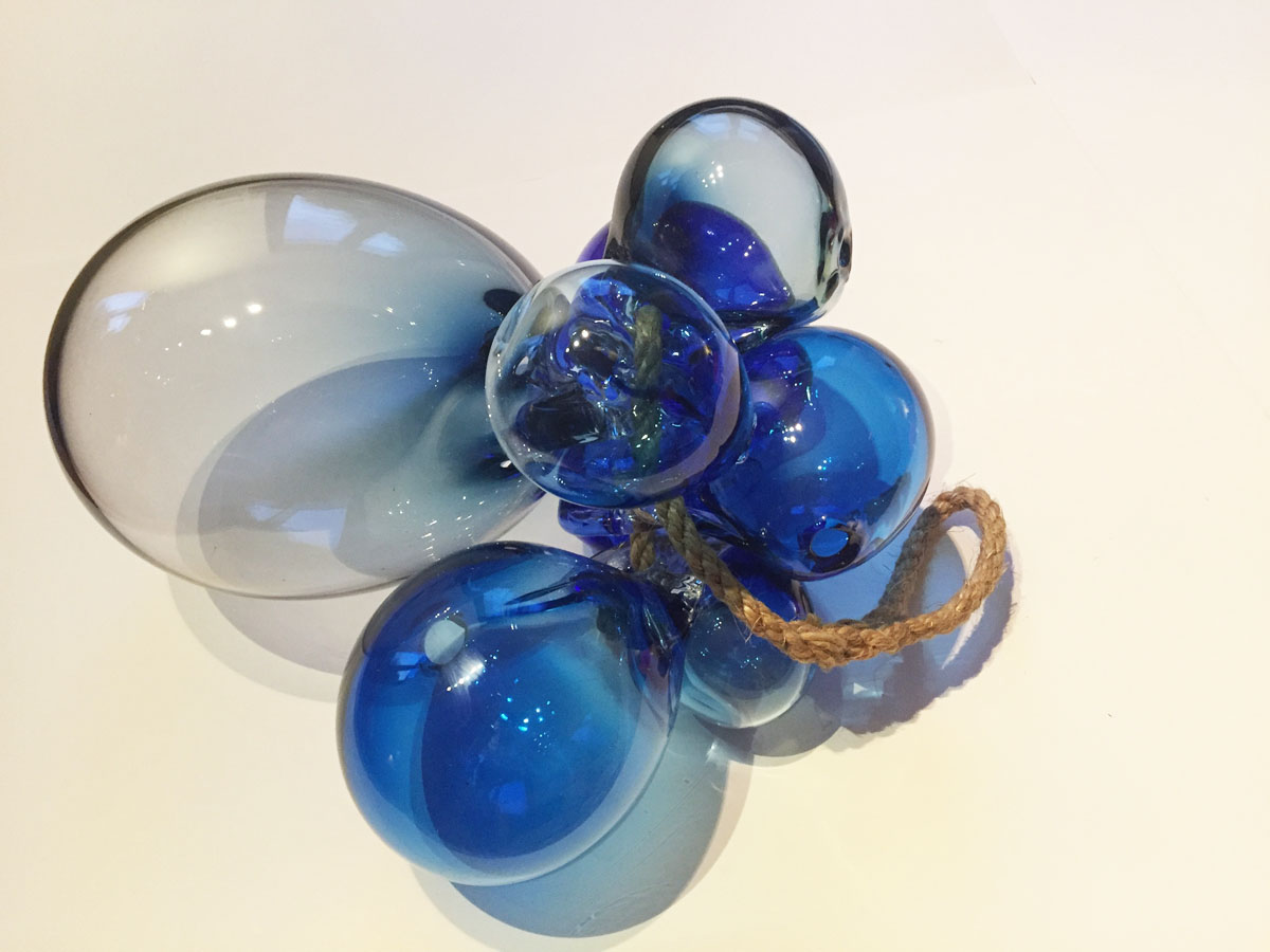 Bellentros, glas, blauw, marinke van zandwijk